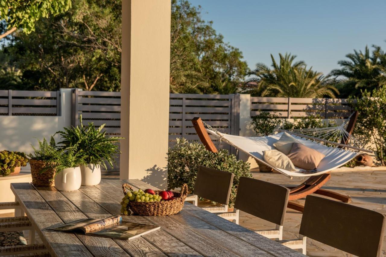 Filothei Beach House With Pool Kalamaki  Esterno foto